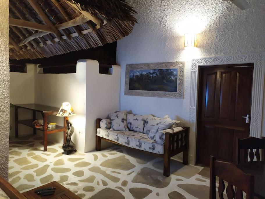 Twiga House Resort Piscina ☆☆☆☆☆ Pearl Beach Watamu Dış mekan fotoğraf