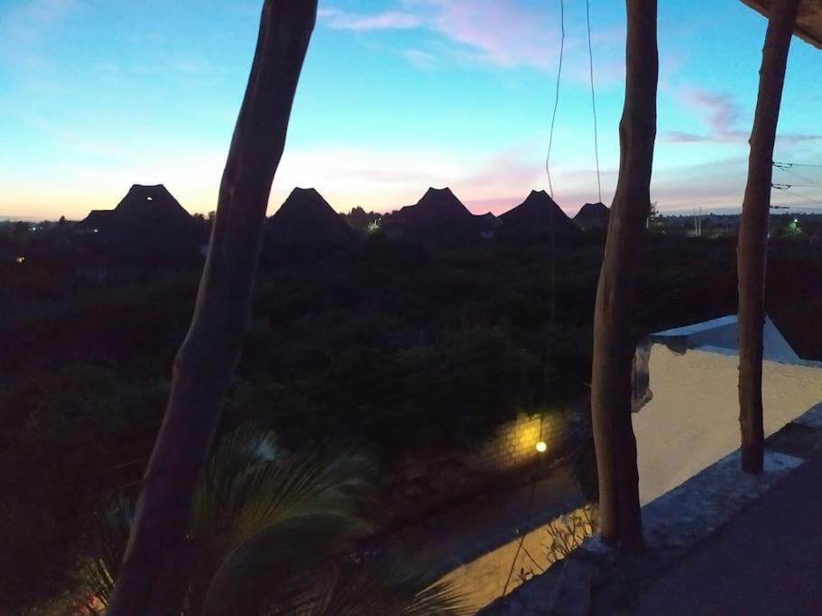 Twiga House Resort Piscina ☆☆☆☆☆ Pearl Beach Watamu Dış mekan fotoğraf